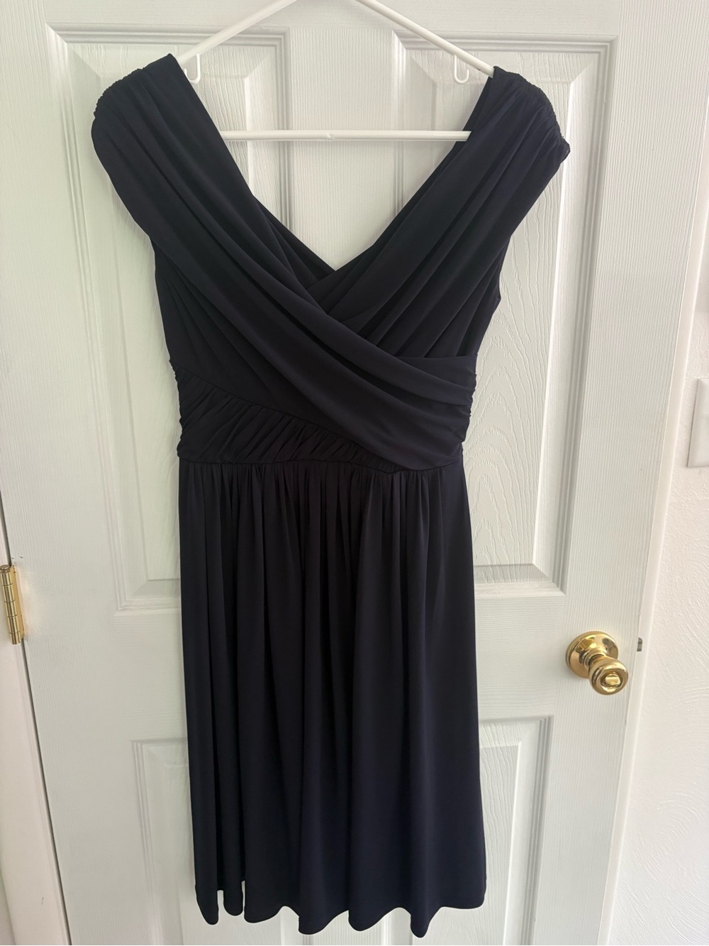 Maggy London Navy Blue V-Neck Pleated Midi Dress